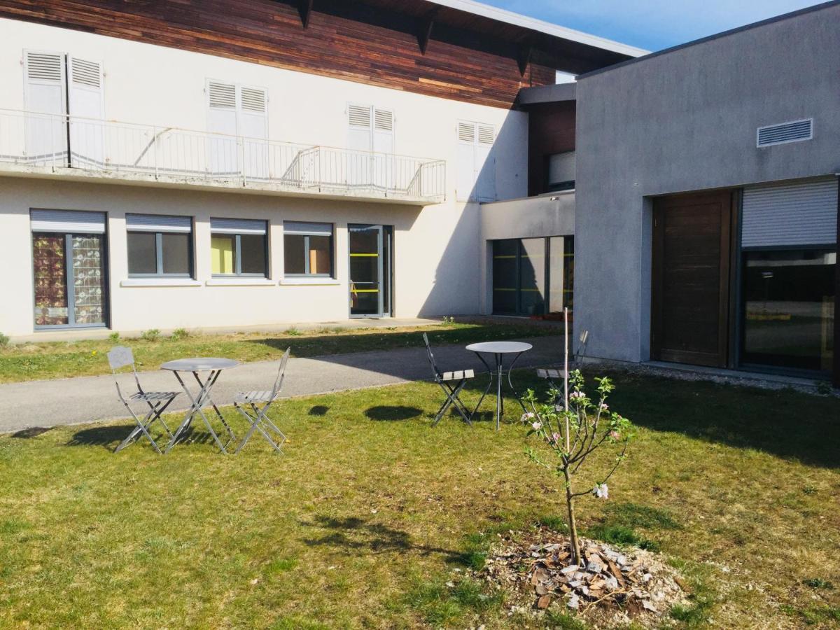 Auberge de Jeunesse HI Pontarlier Exterior foto
